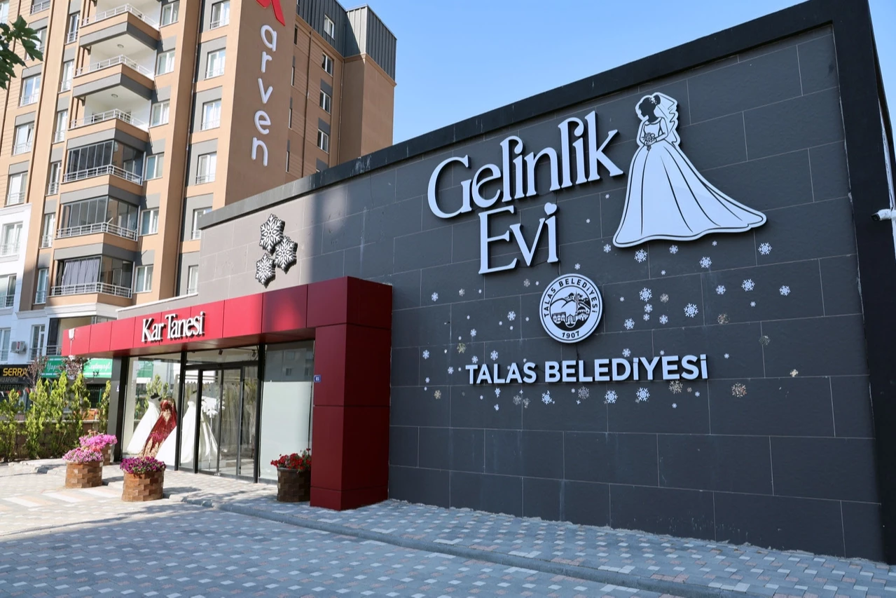 Mutlu yuvaya ilk adım Kar Tanesi