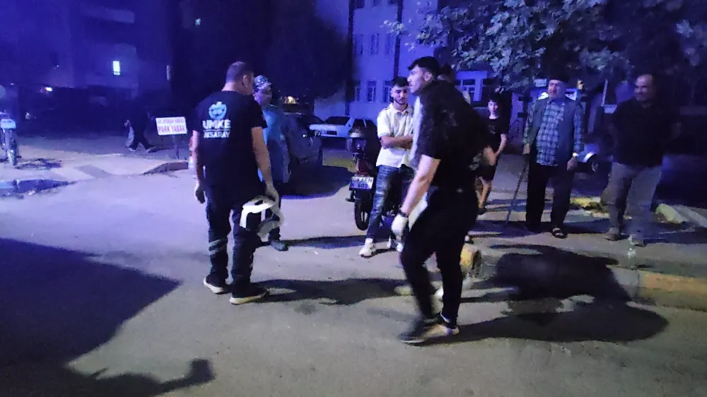 Aksaray’da Motosiklet Otomobile Çarptı: 19 Yaşındaki Sürücü Yaralı