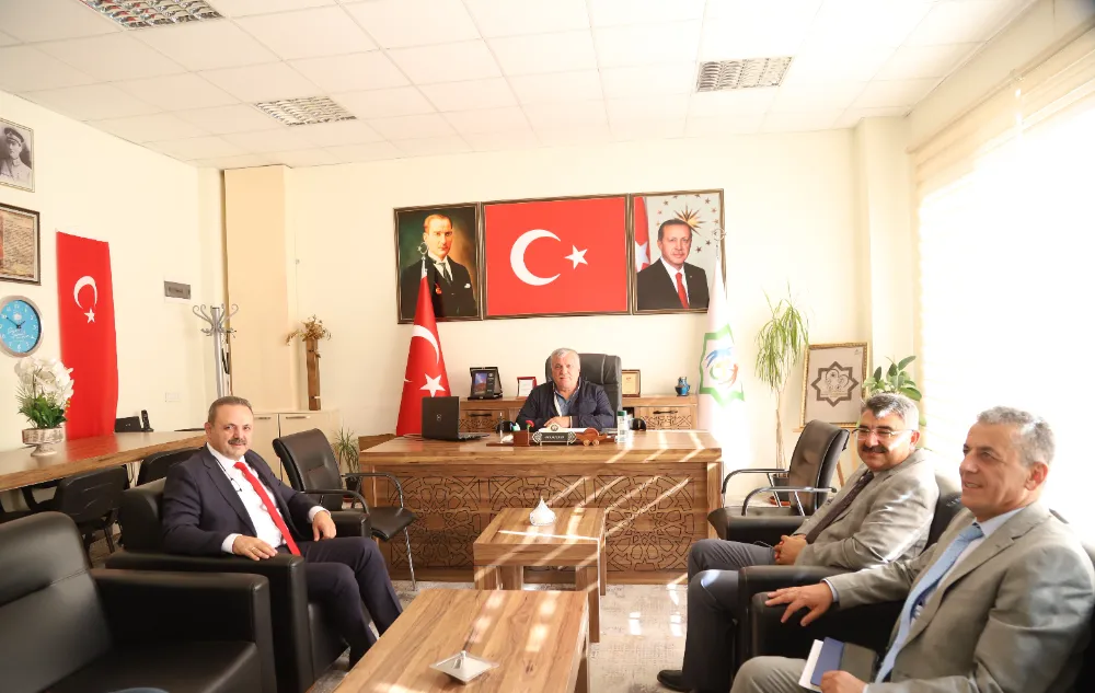ASÜ Rektörü Arıbaş’tan Engelliler Derneği’ne Anlamlı Ziyaret