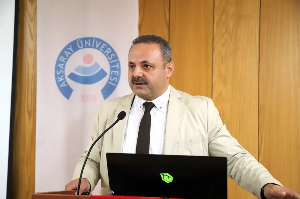 Rektör Arıbaş: “Yasal olan her şey ahlaki değildir”