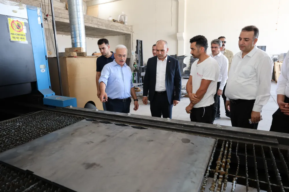 Vali Kumbuzoğlu: Esnafımızın Daima Yanındayız