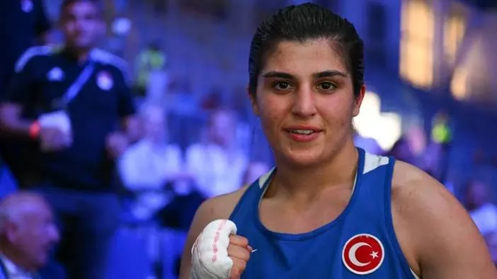 Busenaz Sürmeneli çeyrek finalde!